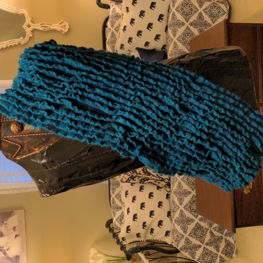 NWOT Infinity Scarf
